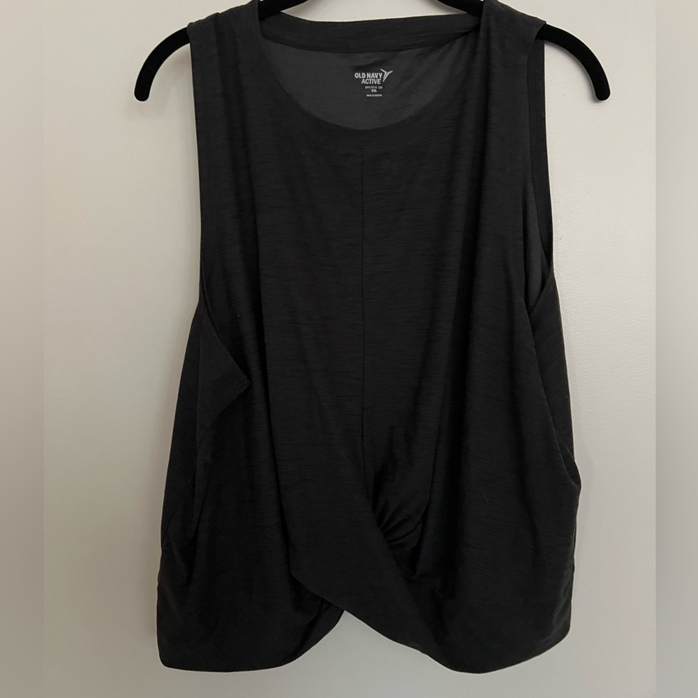 Breathe-On Twist Hem Cropped Tank, Charcoal